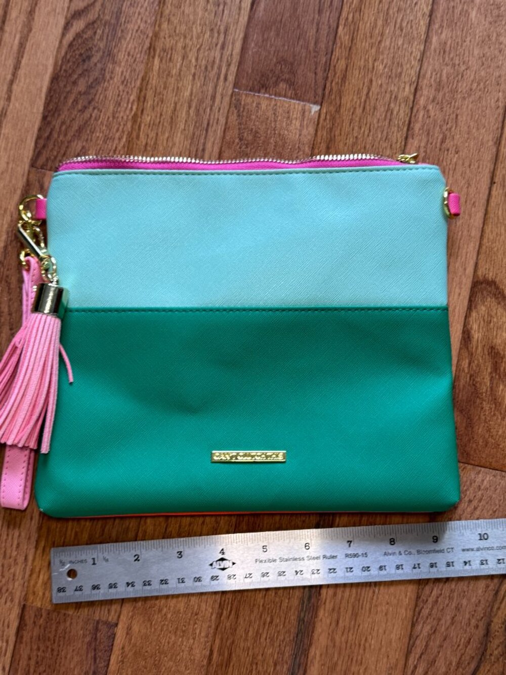Colorblock Clutch (Can't Clutch This)
